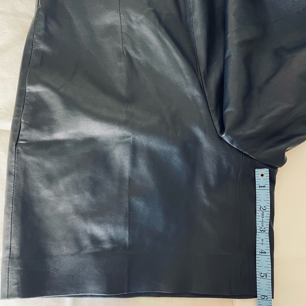 NWT $895 Vince Genuine Leather Shorts. Size4. Fits ( 4- 6), 100% Lamb Leather - Picture 13 of 13